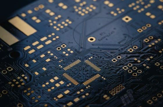 Jak poradzić sobie z procesem posiłku złota w branży produkcyjnej PCB?